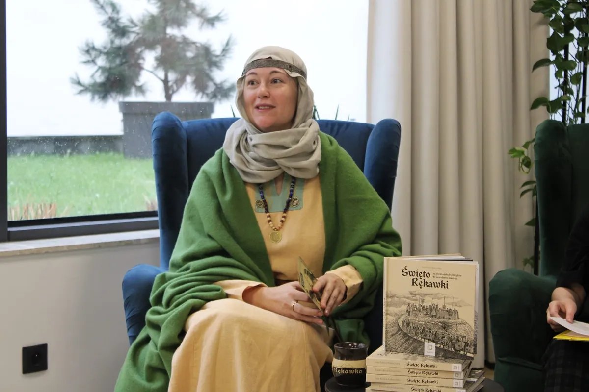 Rekonstrukcja średniowiecznego stroju / Fot: Krystian Kwiecień / Głos24