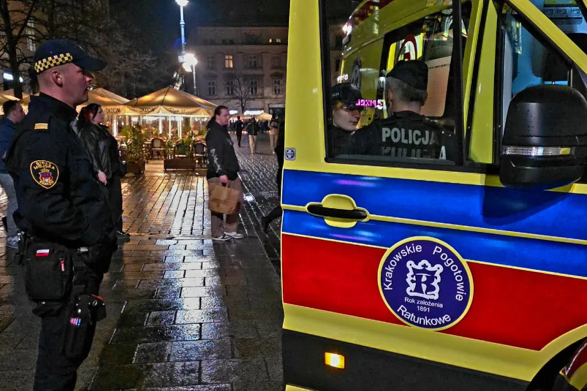 Kobieta z rozerwanym uchem w Krakowie