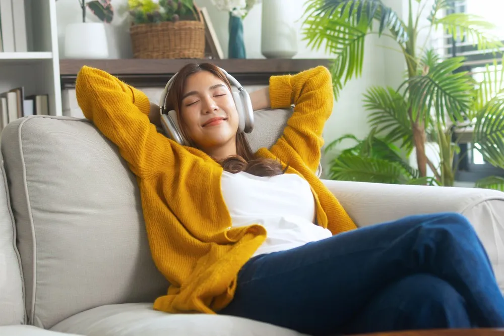 Ciekawe audiobooki dla wymagających słuchaczy – co warto włączyć w tym roku?