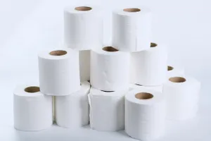 Wytrzymały i wielowarstwowy papier do łazienki – dlaczego liczba warstw ma znaczenie?