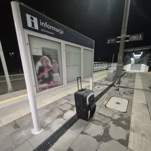 Niepokojące wibracje w walizce. Akcja służb na stacji kolejowej w Małopolsce