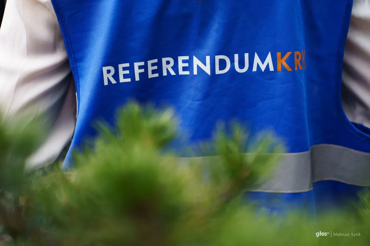 Wolontariusz inicjatywy referendalnej w Krakowie
