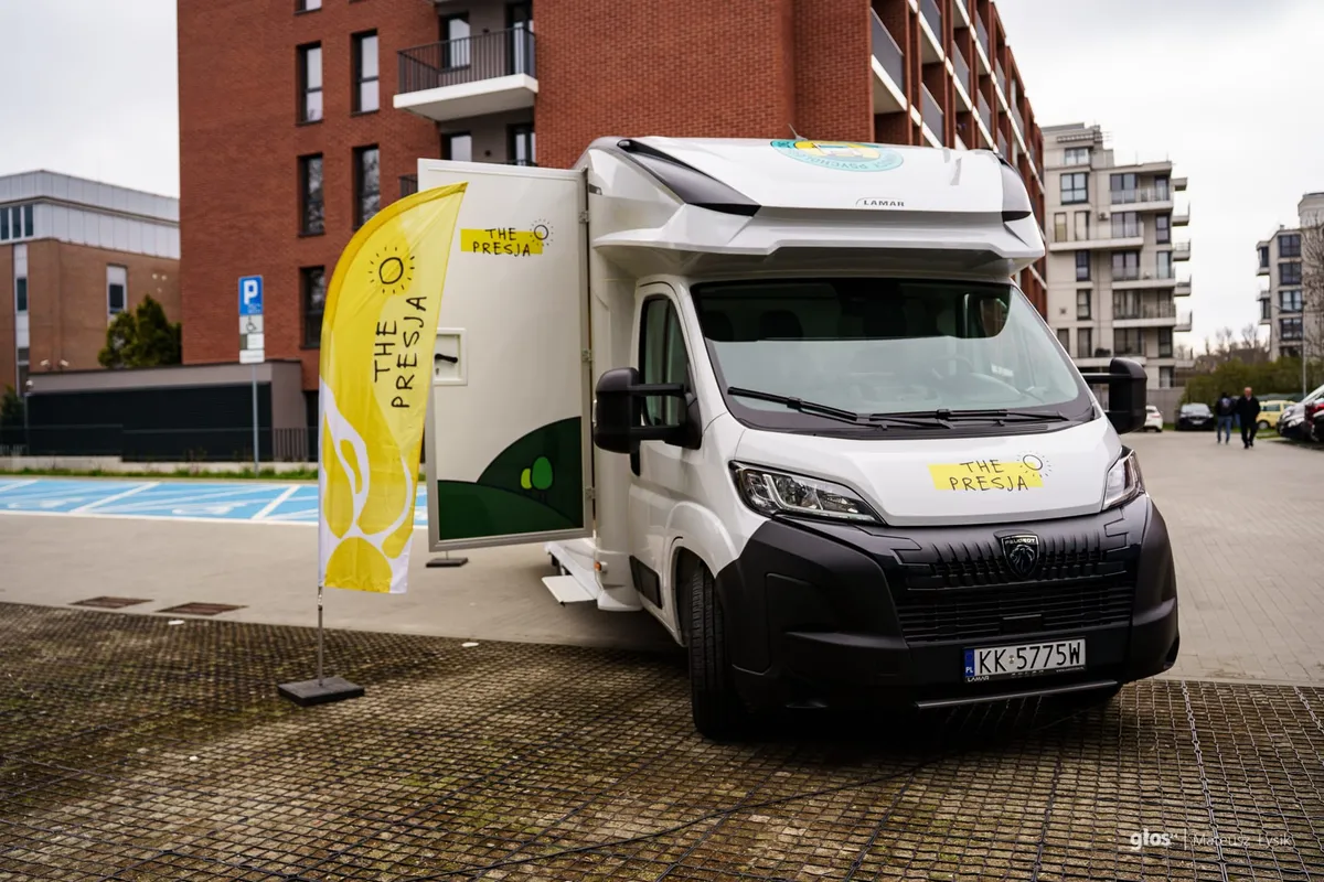 Mental BUS czyli Mobilny Zespół Pomocy Psychologicznej