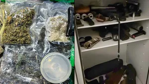 Szukali nielegalnego tytoniu i alkoholu. W jednej z szafek odkryli prawdziwy arsenał