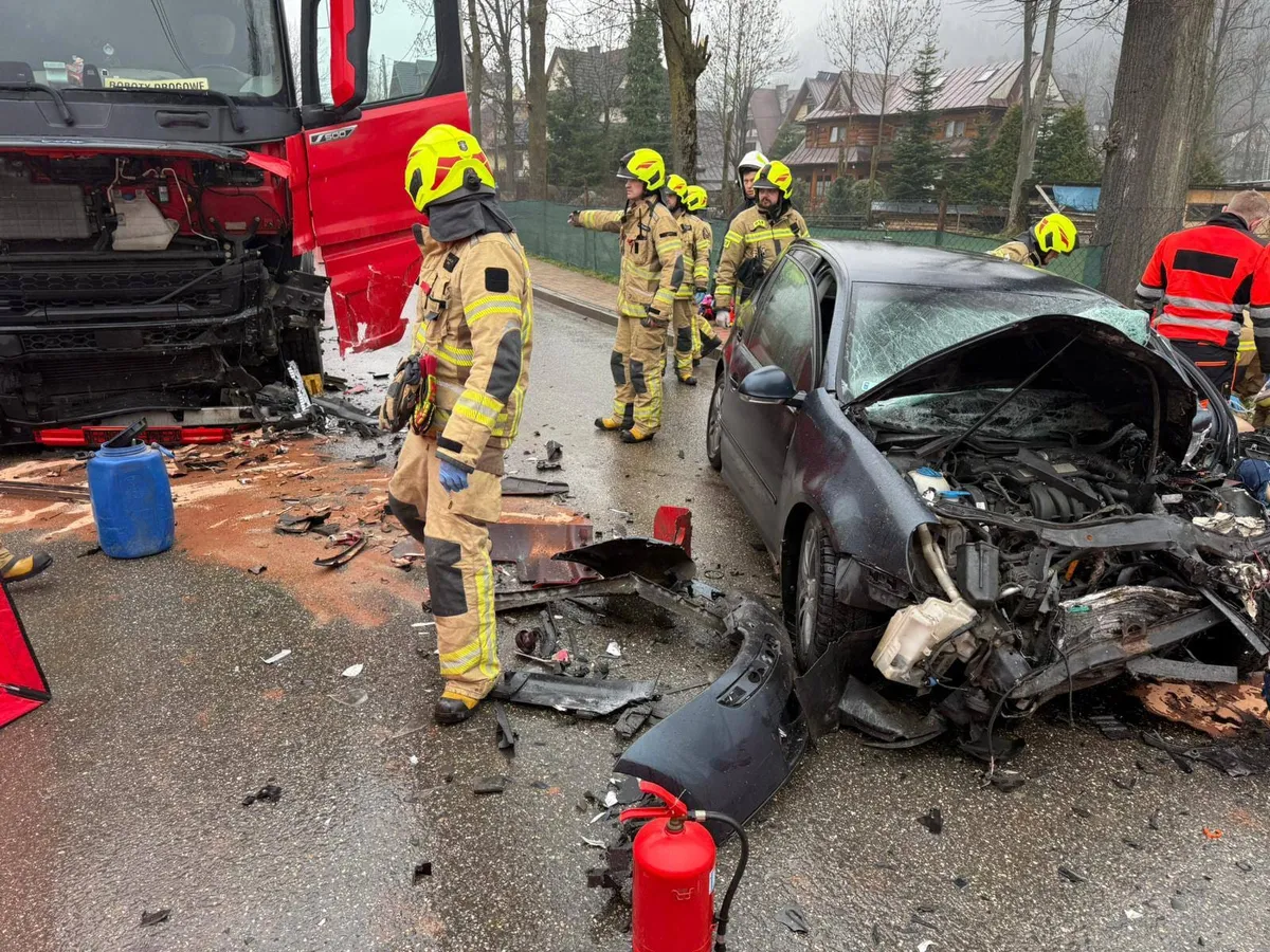 Poważny wypadek w Zakopanem. Jedna osoba ciężko ranna