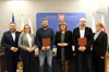 Podpisano umowę na rozbudowę drogi powiatowej w Dąbrowie i Szarowie