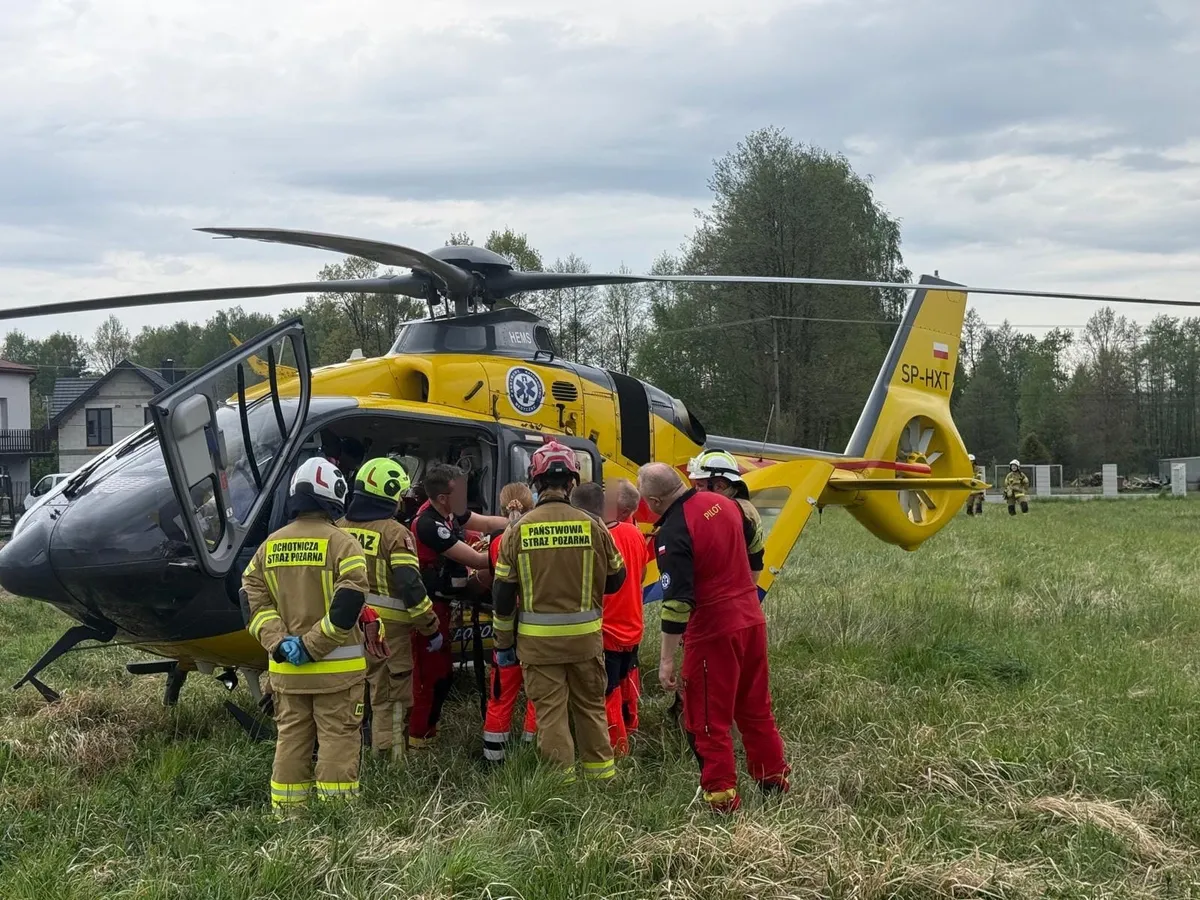 Poważny wypadek w Małopolsce. Mężczyzna spadł z wysokości, interweniował śmigłowiec LPR