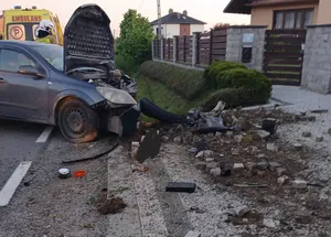 Okolicznych mieszkańców obudził huk. Poważny wypadek pod Krakowem