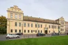 Krakowska kuria pozwana. Były ministrant domaga się 20 mln zł