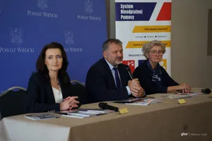 Żurek i Okła-Drewnowicz w Wieliczce. Ruszył program dla seniorów