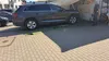 Poważny wypadek pod Krakowem. Auto wjechało w ludzi oraz budynek