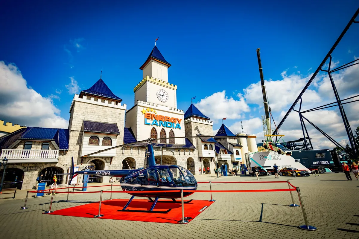 Helikoptery, auta Buddy i bajkowe kostiumy. Energylandia świętowała 12. urodziny