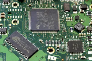 Płyty główne dla Ryzenów 7000 i 9000. Porównanie popularnych chipsetów B650, B850 i X870