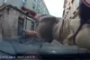 Dramat w centrum Krakowa. Pędząc na hulajnodze uderzył w auto [WIDEO]