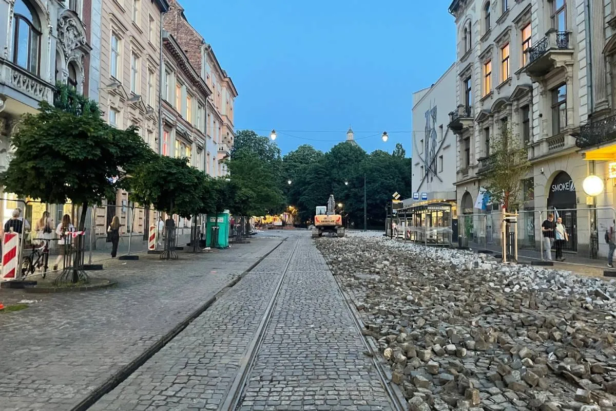Remont przy Teatrze Bagatela