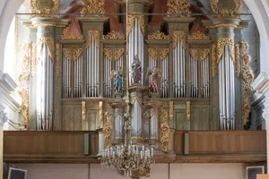 Konserwacja wnętrza zabytkowego kościoła wraz z zakrystią pw. Św. Wojciecha w Książu Wielkim