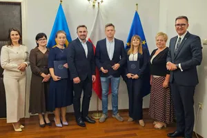 Podpisano umowę na rozbudowę drogi gminnej oraz budowę sieci wodociągowo-kanalizacyjnej w Wieliczce