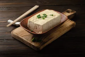 Co to jest tofu i jak smakuje Sekret azjatyckiej klasyki, która podbiła świat