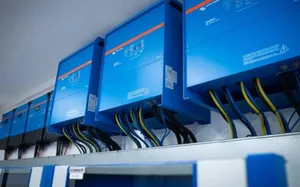 Zasilanie awaryjne dla firm i domów – jakie są różnice w systemach?
