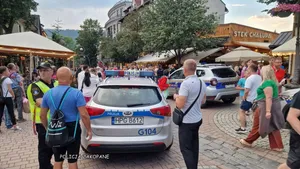 Zjadł kolację za ponad 200 zł na Krupówkach. Policjanci odradzają ten sposób