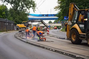 Kolejny remont i potężne zmiany dla pasażerów. Ruszyły prace na torowisku w Podgórzu