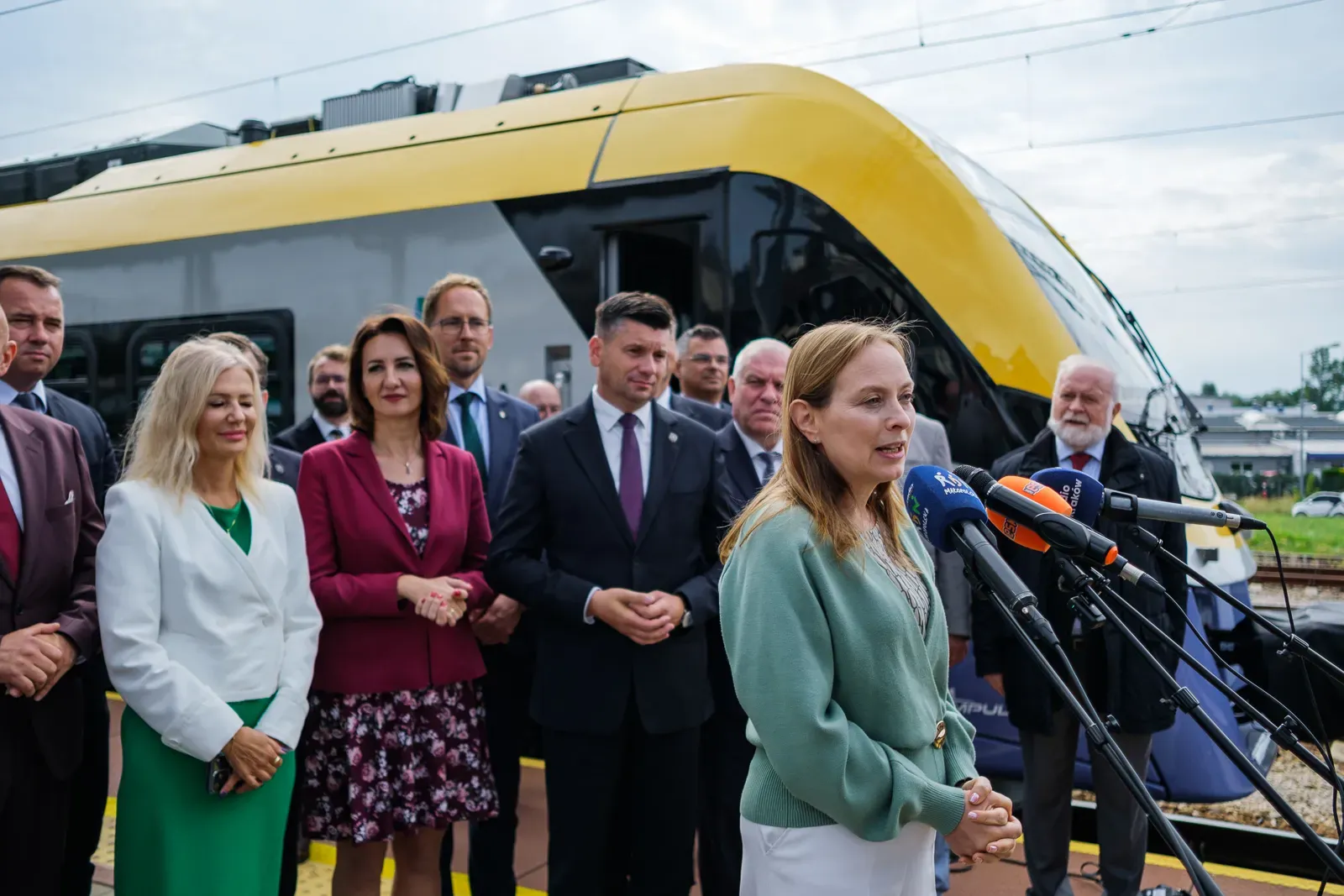 Ministra Katarzyny Pełczyńskiej-Nałęcz na przekazaniu nowych pociągów w Tarnowie