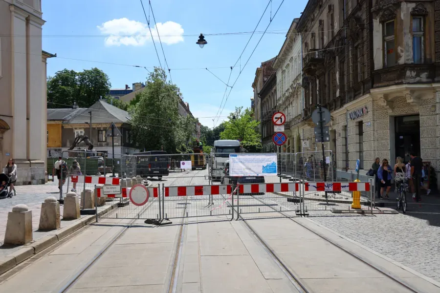 Ludzkie szczątki na budowie. Co z pracami przy Bagateli?