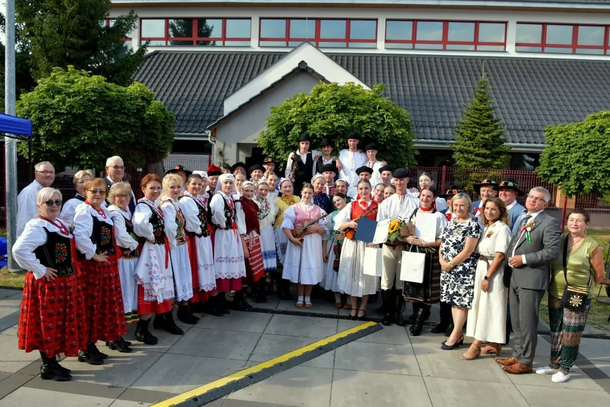 Polsko-Słowackie spotkanie w Osieku - zdjęcie grupowe uczestników