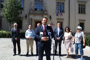 „Nie chcemy kolejnych apeli”. Drewnicki: Tusk niech nie przyjeżdża z pustymi rękami