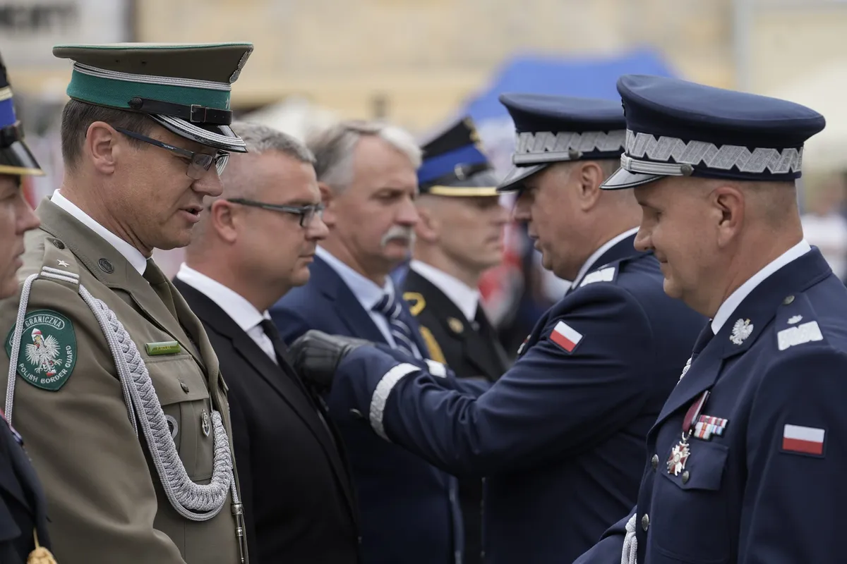 Burmistrz Niepołomic odznaczony Brązowym Medalem „Za Zasługi dla Policji”