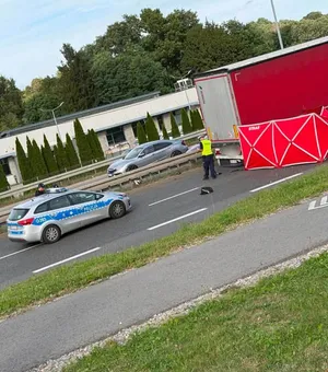 Tragedia na drodze w Wieliczce. Motocyklista zginął mimo reanimacji