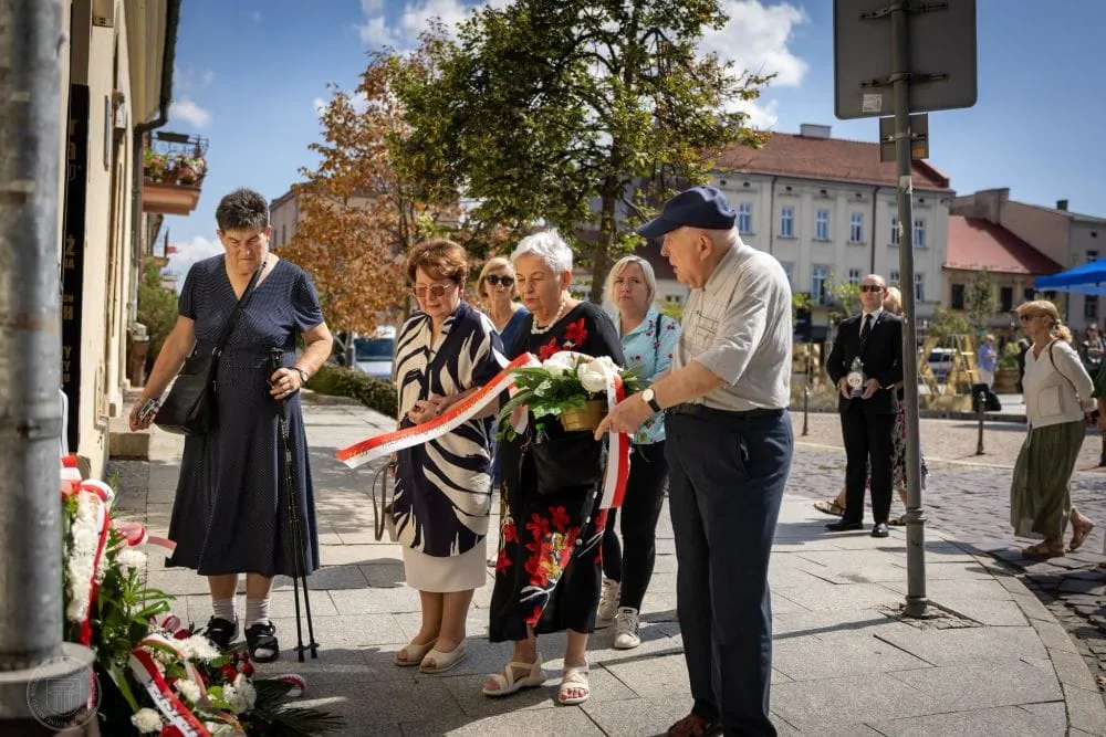 KPW na obchodach rocznicy egzekucji 