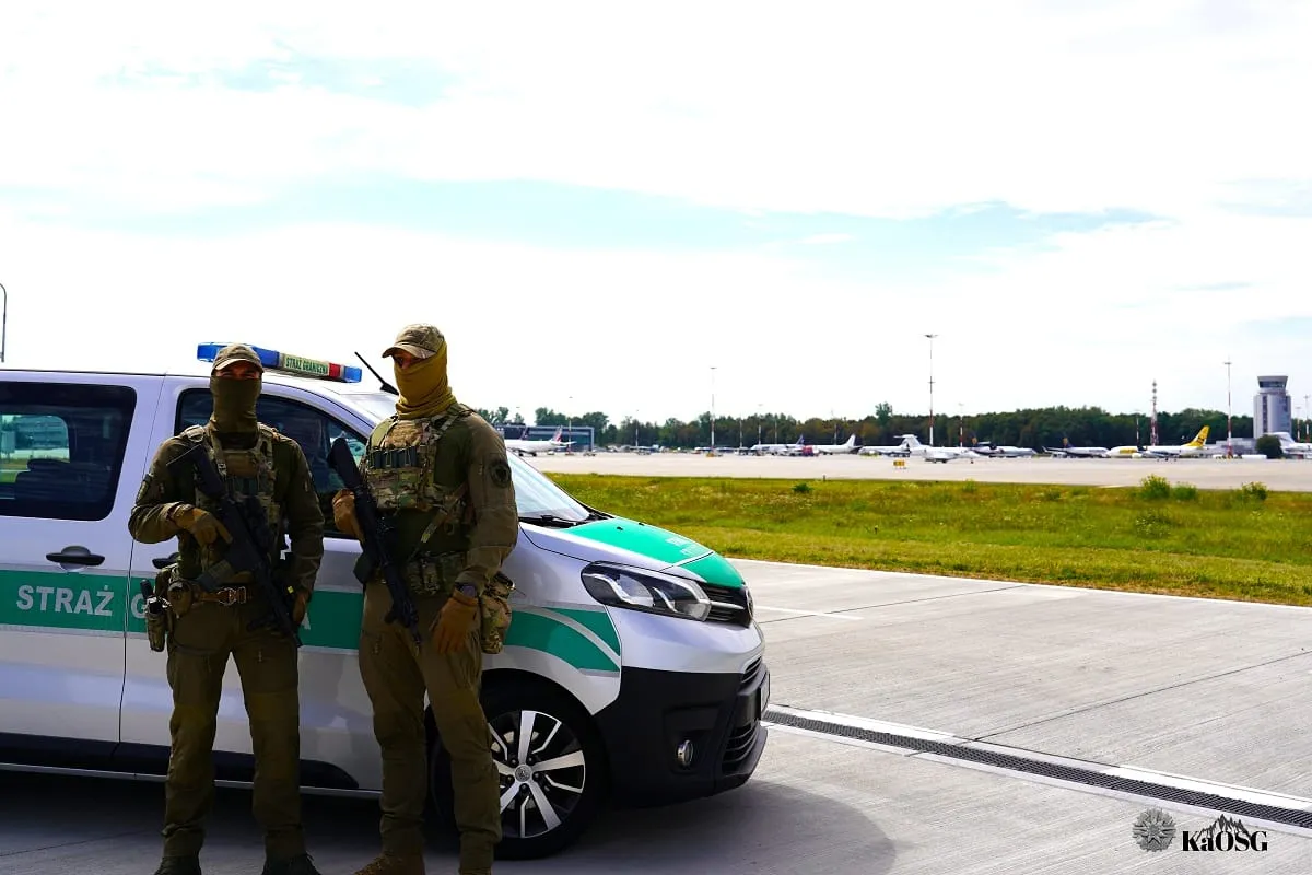 Ukrainiec awanturował się na lotnisku w Krakowie. Padły groźby śmierci