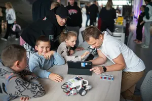 Wyjątkowy czas dla młodych. Dwa duże wydarzenia od Horyzont360 i Fab Lab