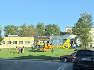 Chwile grozy pod Krakowem. Dziecko zabrane śmigłowcem LPR