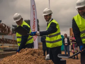 W Miechowie-Charsznicy ruszyła budowa mieszkań SIM