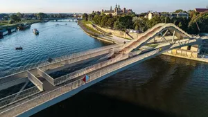 Kładka Kazimierz–Ludwinów wreszcie otwarta. Czy Kraków ją pokocha?