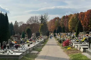 Wszystkich Świętych w Krakowie. Zmiany w organizacji ruchu przy cmentarzach