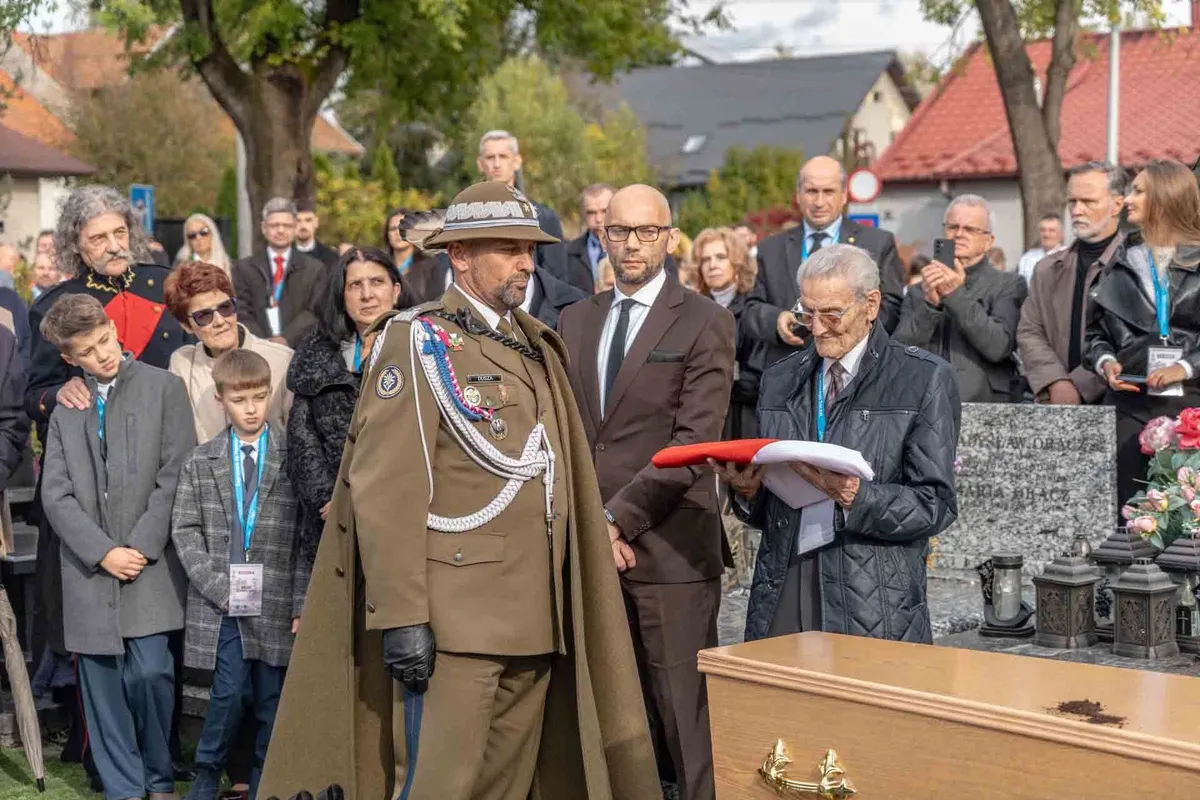 Po 61 latach wrócił na Sądecczyznę. Niezwykły los generała Józefa Gizy