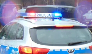 Mrugasz światłami, żeby ostrzec przed policją? Spodziewaj się... mandatu