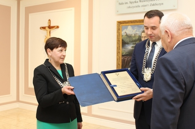 Zakliczyn: Poseł Michał Wojtkiewicz odebrał honorowe obywatelstwo