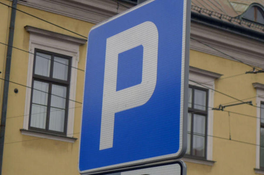 Nowe miejsca postojowe na ulicy Dietla