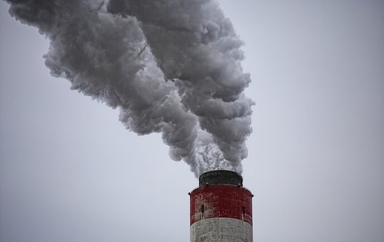 Smog prowadzi do alergii, astmy, powoduje też u dzieci problemy z myśleniem