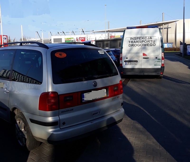 Kraków: nawet 12 tysięcy kary za zarobkowe przewożenie osób bez licencji