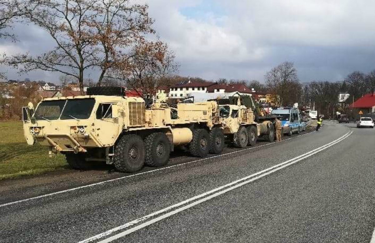 Gnojnik: Zderzenie pojazdów amerykańskiej kolumny wojskowej. Dwóch żołnierzy w szpitalu