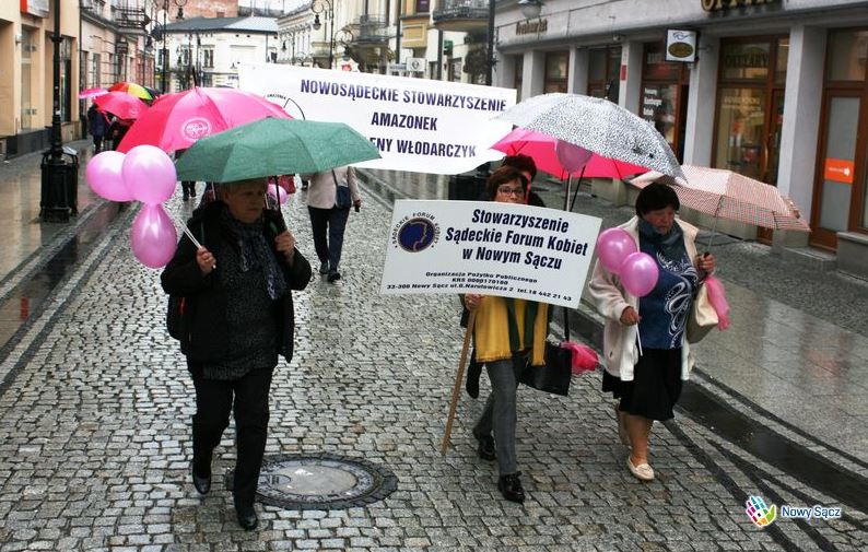 Nowy Sącz: IX Marsz Różowej Wstążki