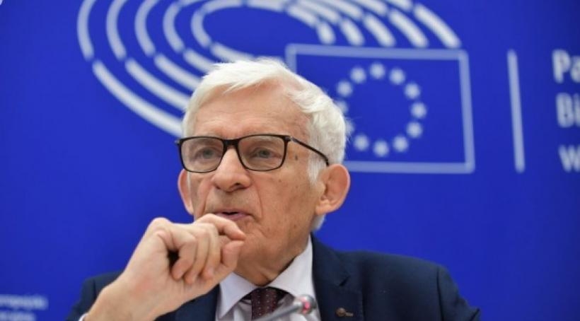 Buzek: Komisja Europejska musi autoryzować Nord Stream 2