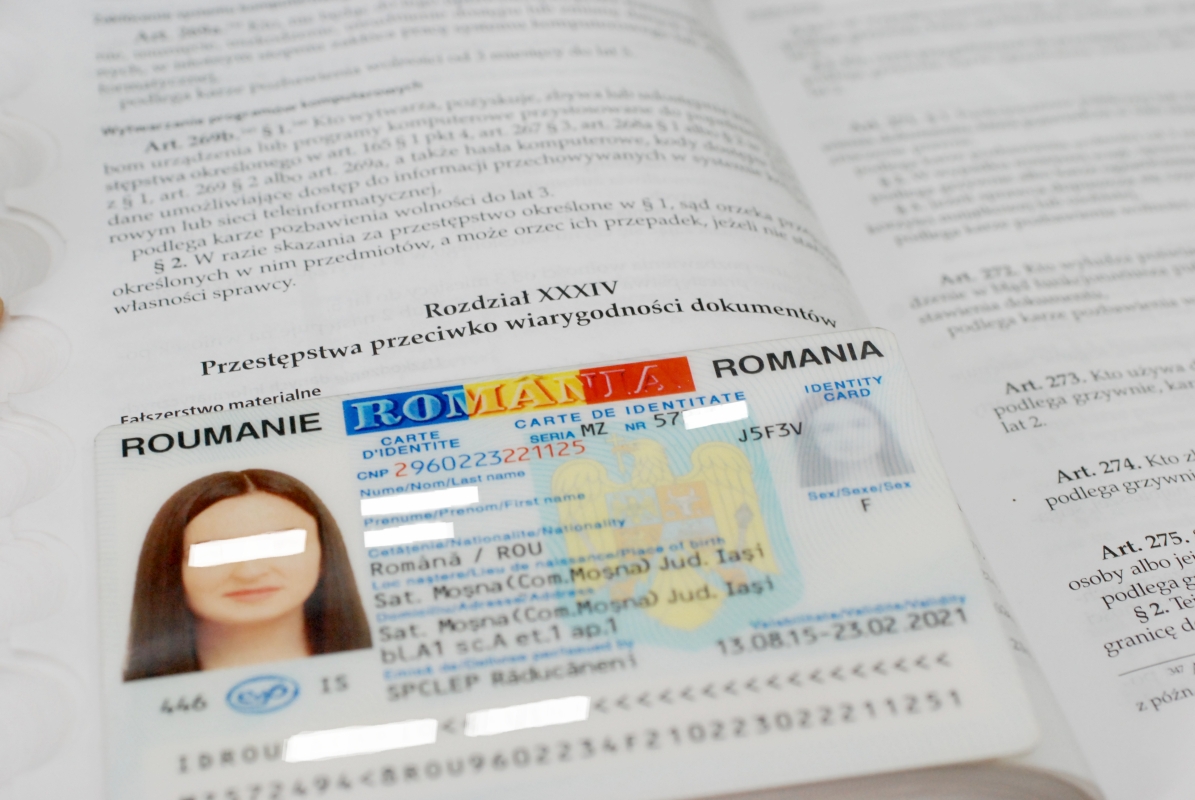 Ukrainka podszywała się w Czechach pod obywatelkę Rumunii