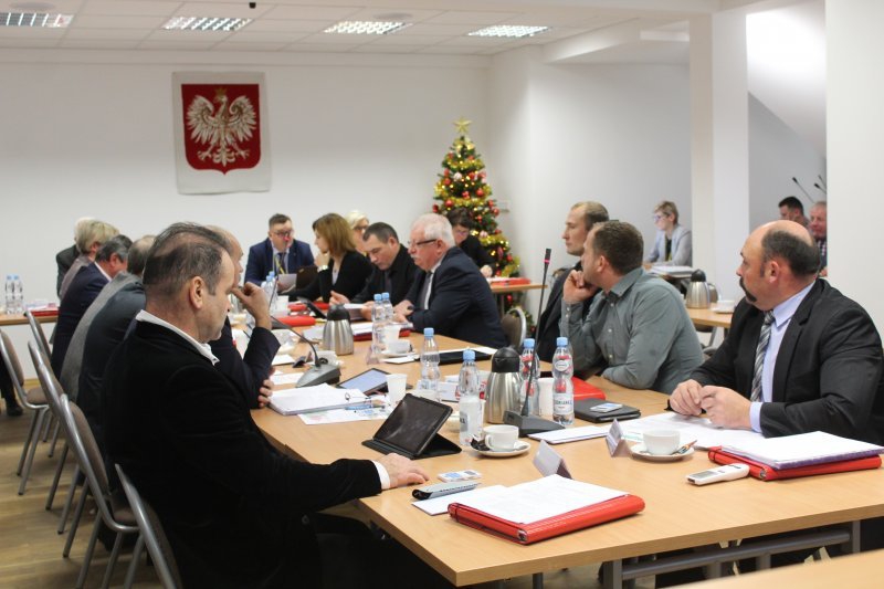 Gdów: ustalono pensję wójta i uchwalono budżet