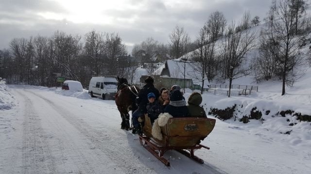 Piętnastu bocheńskich wychowanków spędziło weekend w niedalekiej Ochotnicy